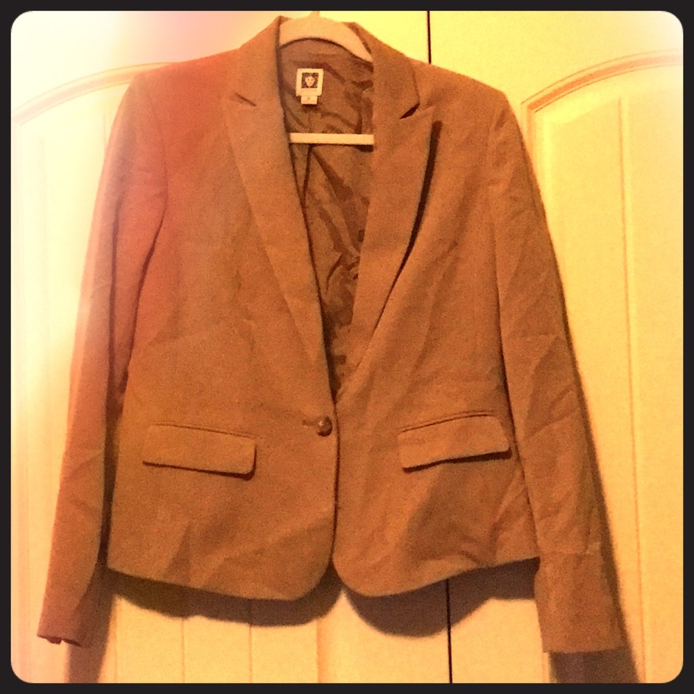 Tan Anne Klein blazer size 10